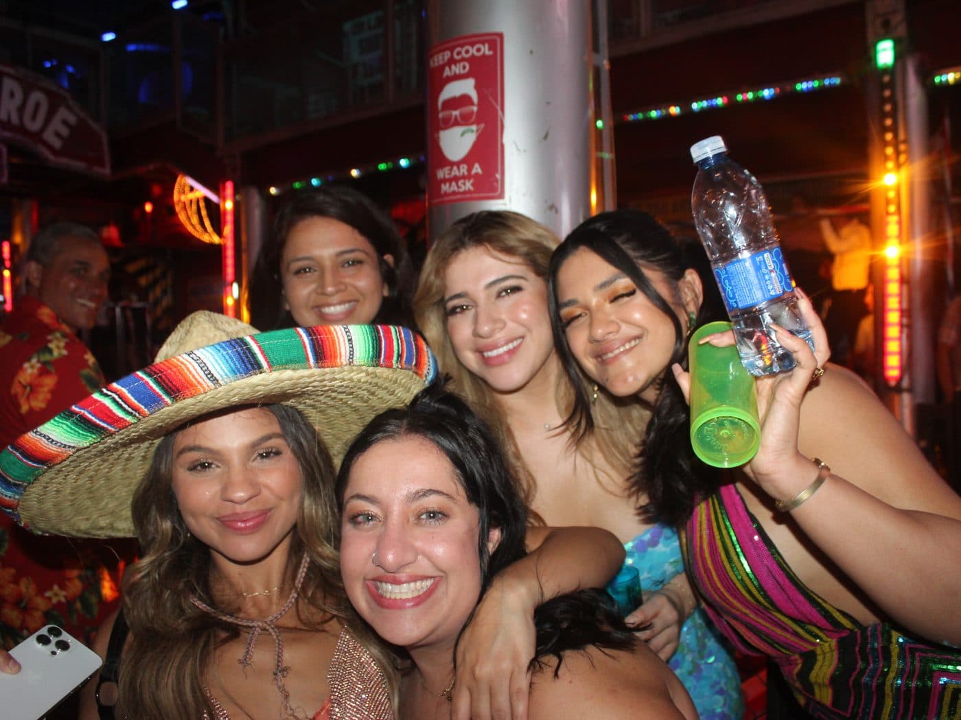 Cinco de Mayo Drink-Oh de Mayo party at El Squid Roe Cabo San Lucas — photo 1
