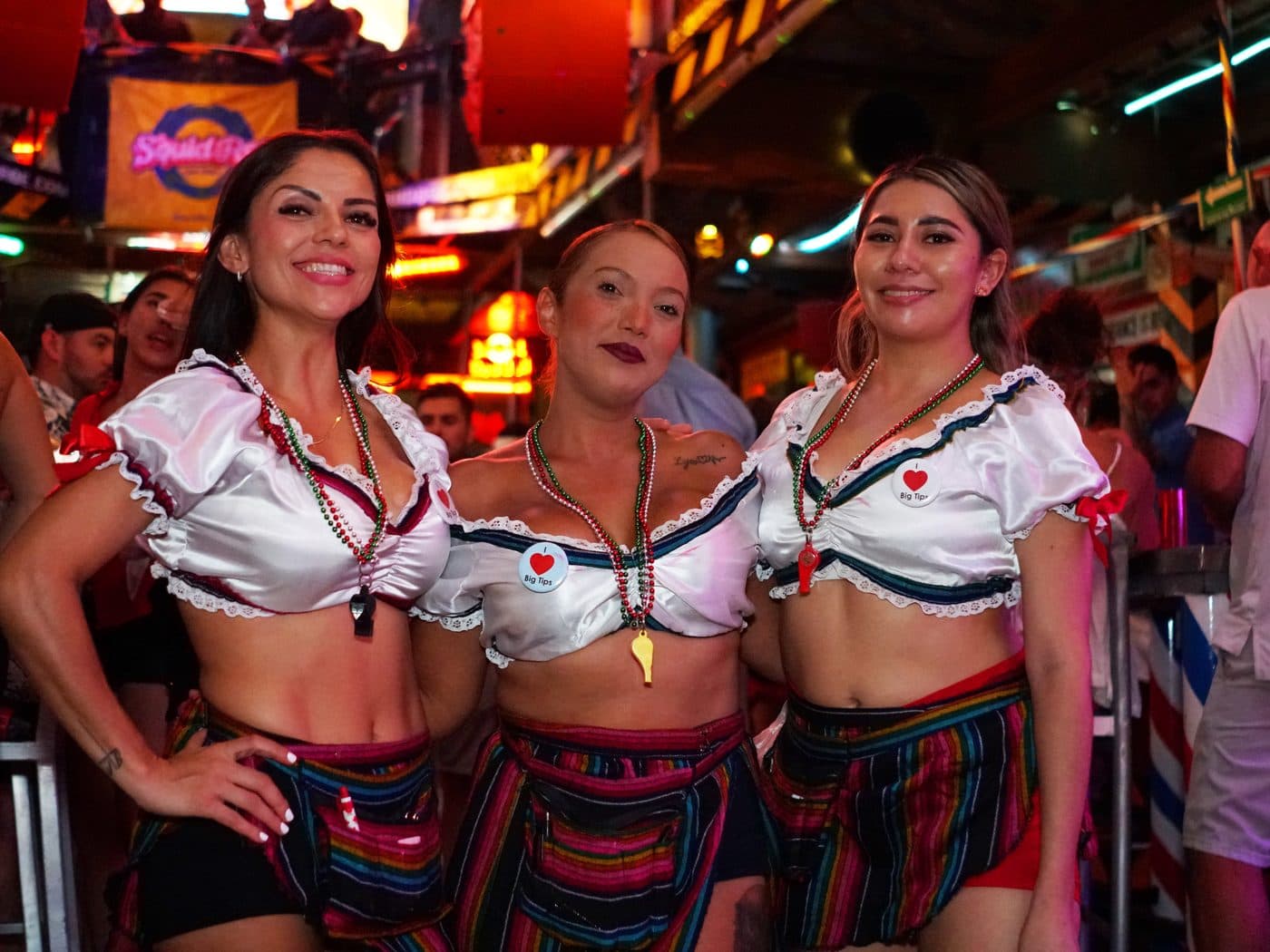 Viva México and El Grito celebration at El Squid Roe Cabo San Lucas — photo 2